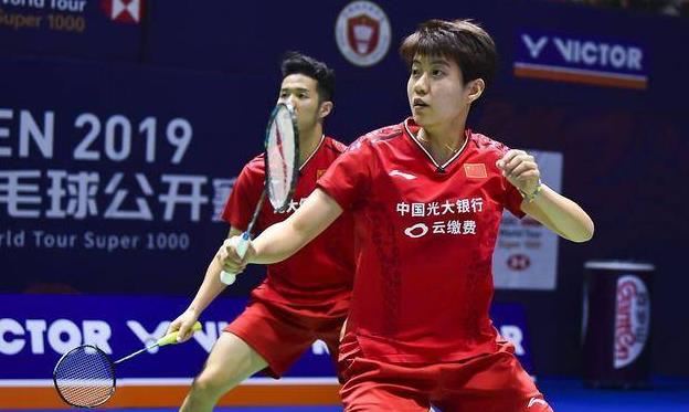 国羽大运会丢冠，张军遭遇大麻烦，林丹回应，43岁名帅或取代