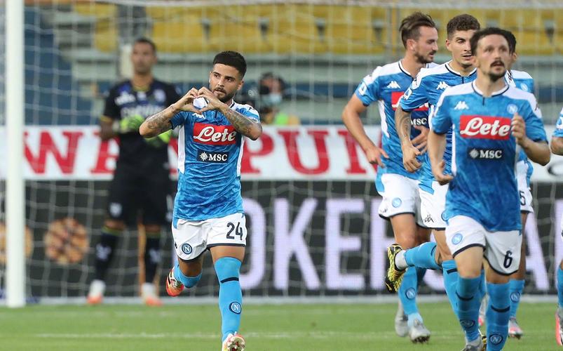 目前那不勒斯还要在欧冠面对<a href=/zuqiuquanbu/barcelona/ target=_blank class=infotextkey>巴萨</a>，期待那不勒斯的精彩表现